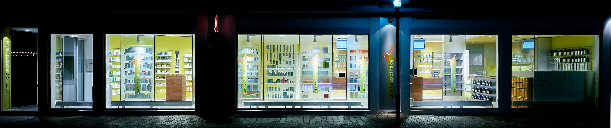 Schaufensterfassade