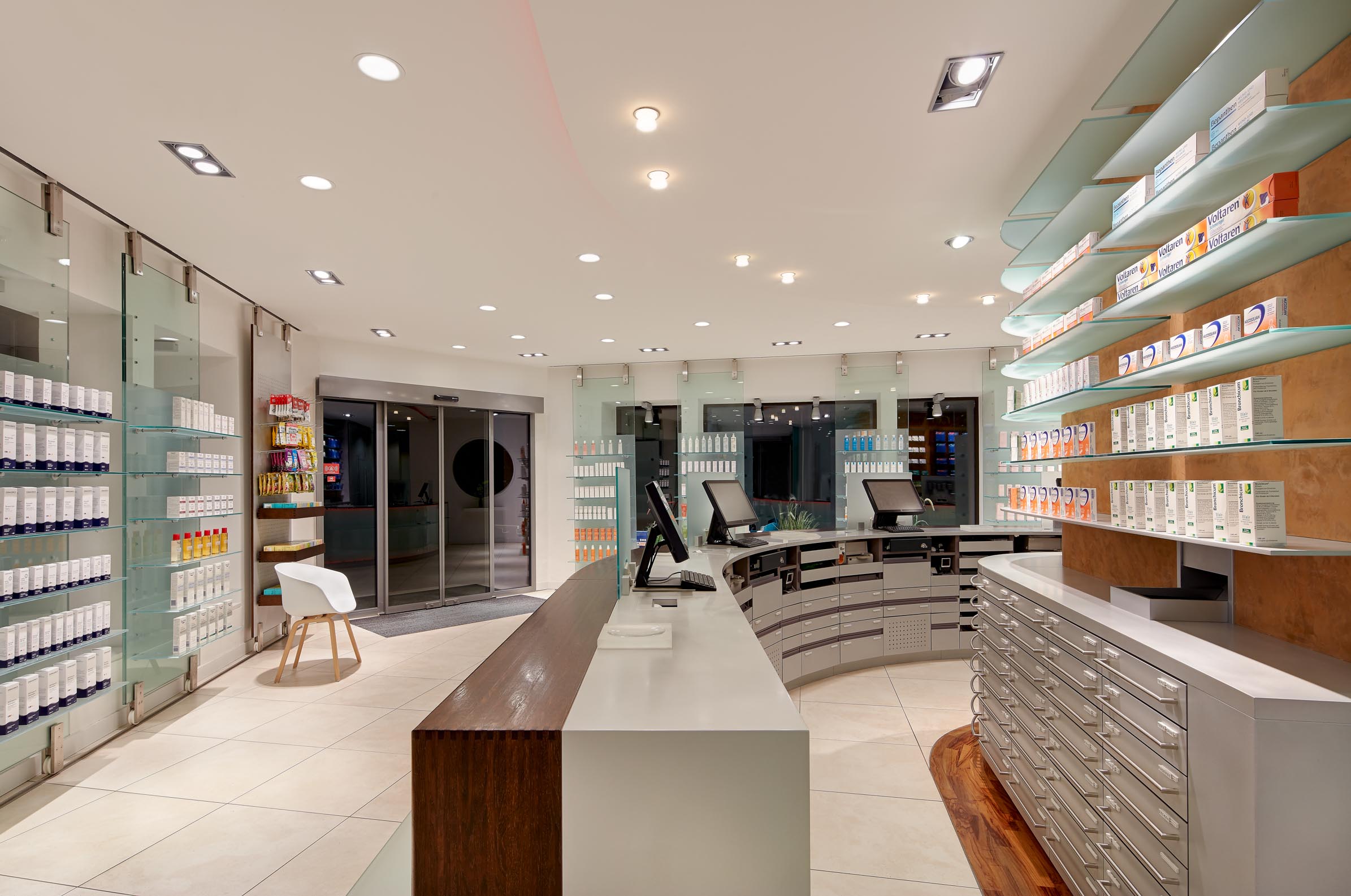 Self-service area and automated dispensing