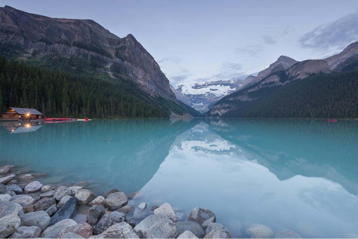 Mountain lake as an image of openness and regional identity